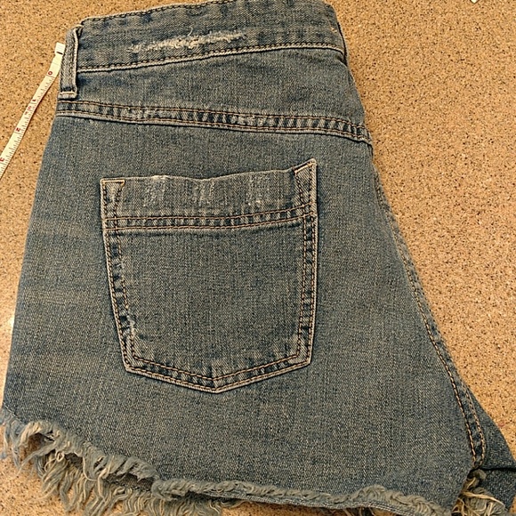 Free People shorts, raw edge, distressed - Picture 6 of 7